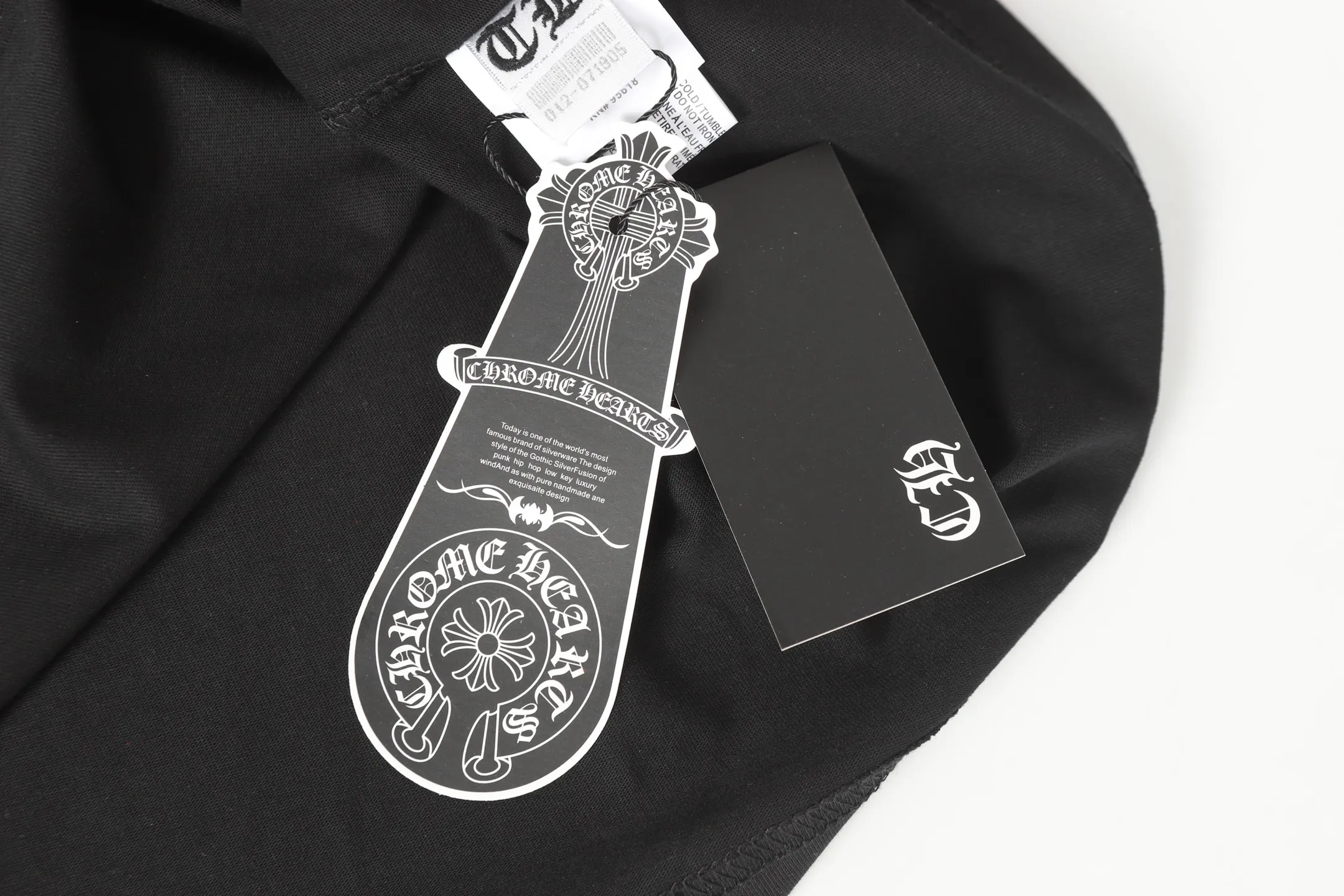 P160 Cross-border model. Please do not place an order if you pursue perfection. -Chrome Hearts/Chrome Hearts 23ss white horseshoe Sanskrit printed popular long-sleeved T-shirt -High weight, high density and high quality. The wool is soft, delicate and skin-friendly. It feels soft and silky. It has excellent warmth and skin-friendly properties.